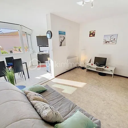 A 800m De La , Parking Prive Apartment